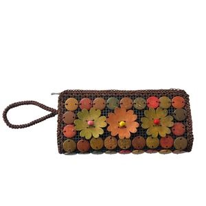 Handcrafted Coconut Shell Floral‎ Wristlet